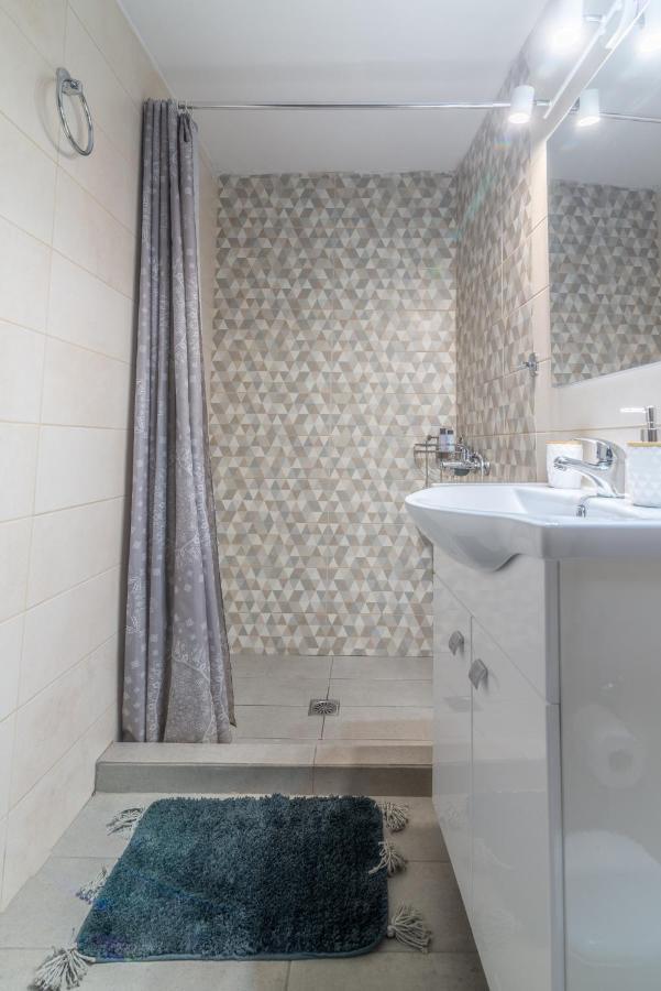 Renovated Loft Near The Center Appartement Iraklion Buitenkant foto