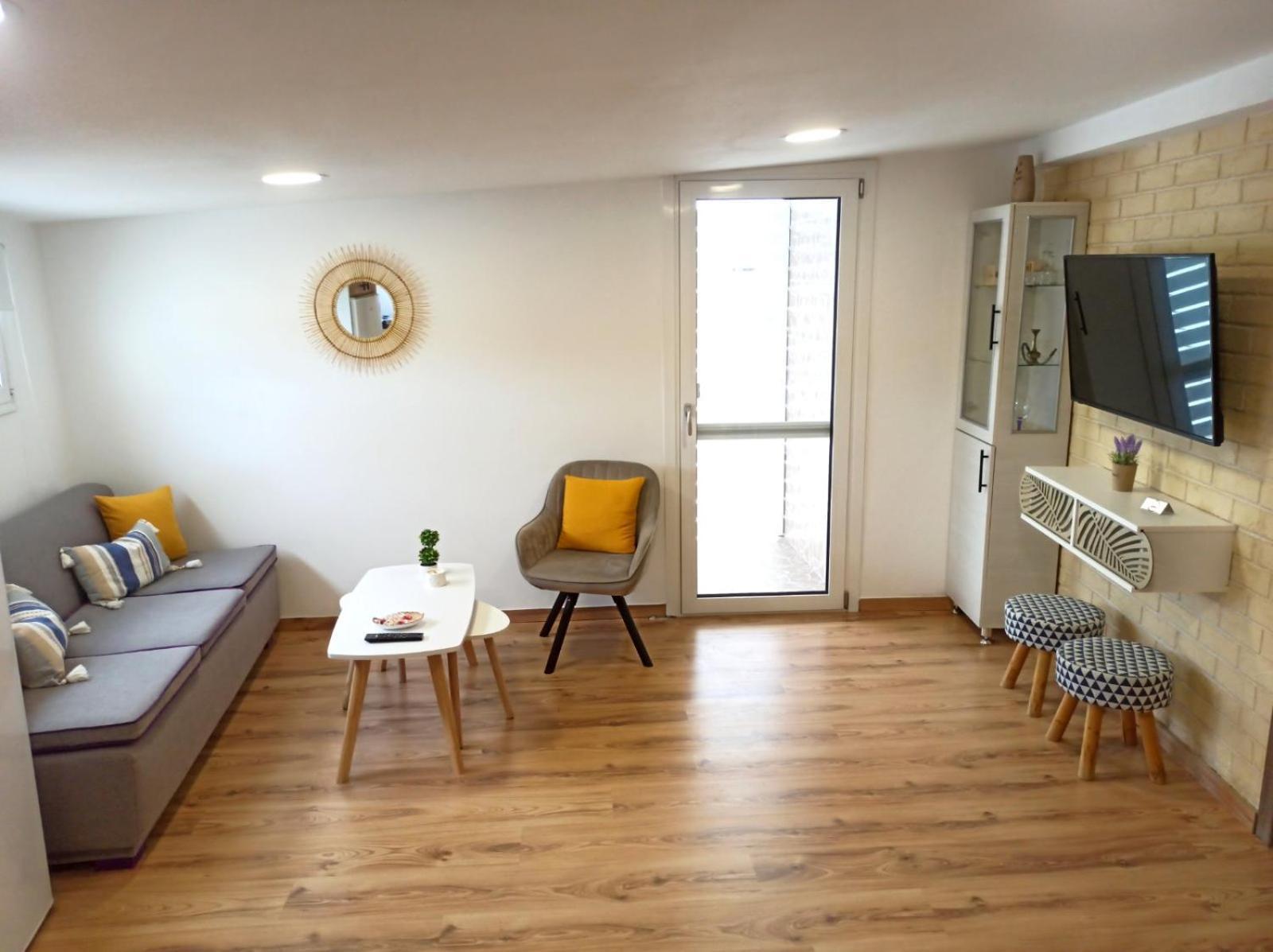 Renovated Loft Near The Center Appartement Iraklion Buitenkant foto