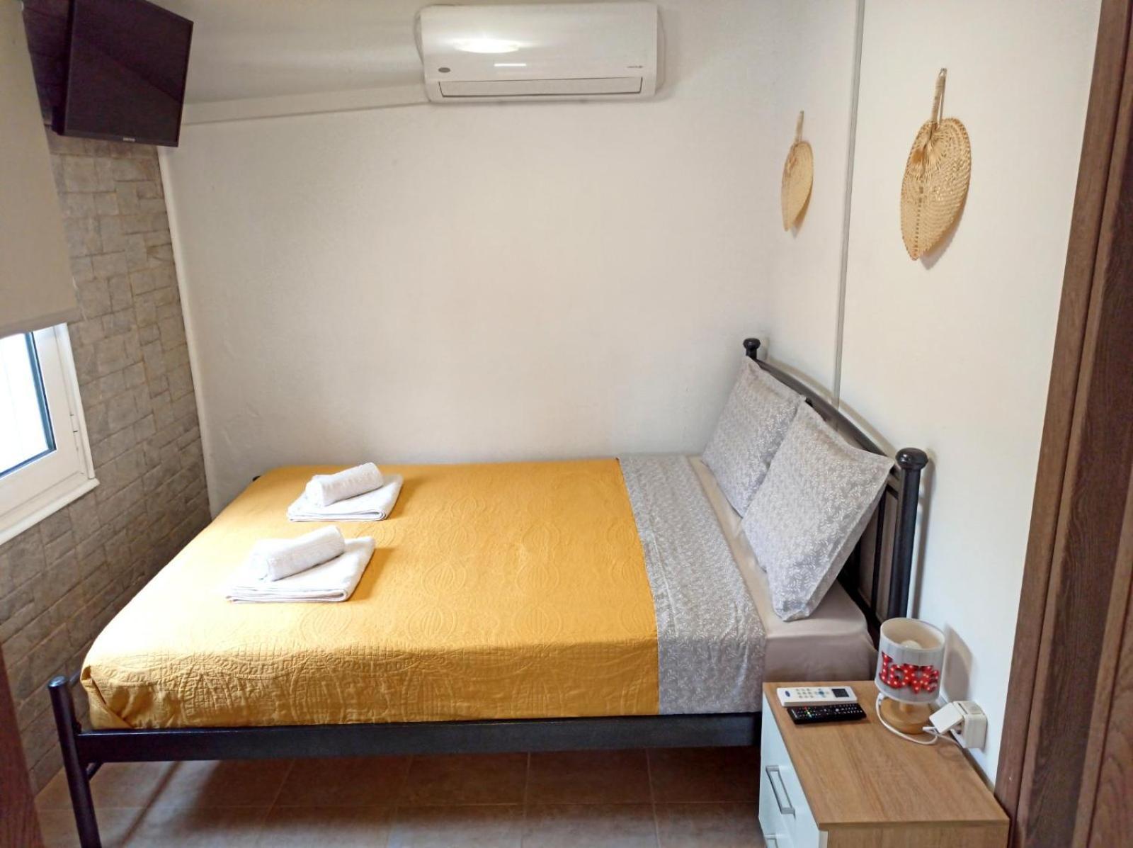 Renovated Loft Near The Center Appartement Iraklion Buitenkant foto